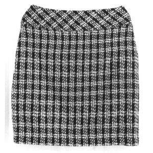 Plaid pencil skirt ✏️